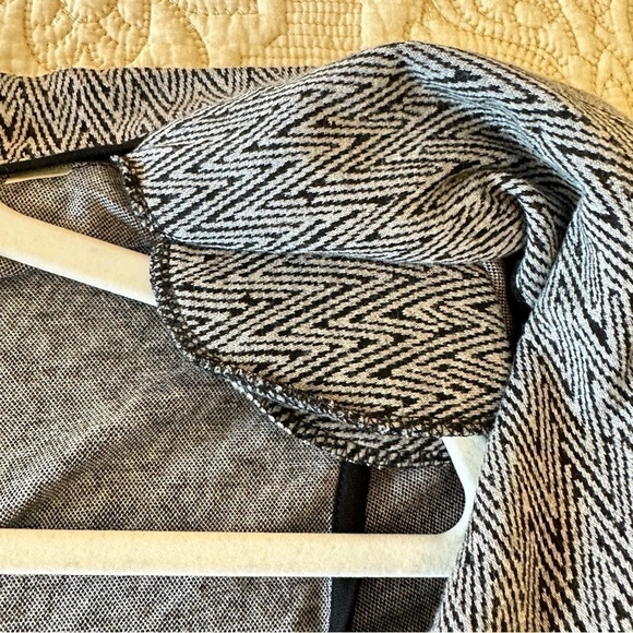 Tart soft knit grey patterned blazer jacket - Picture 8 of 13